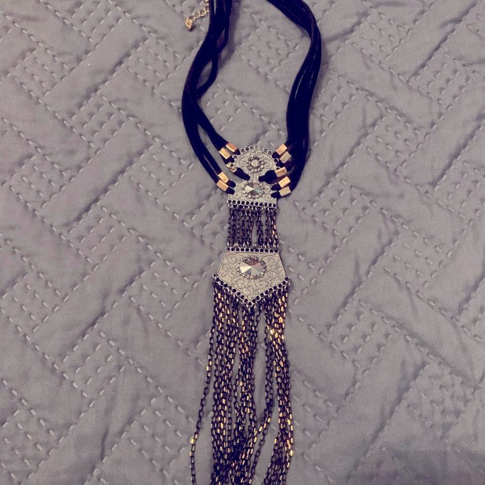 Choker necklace
